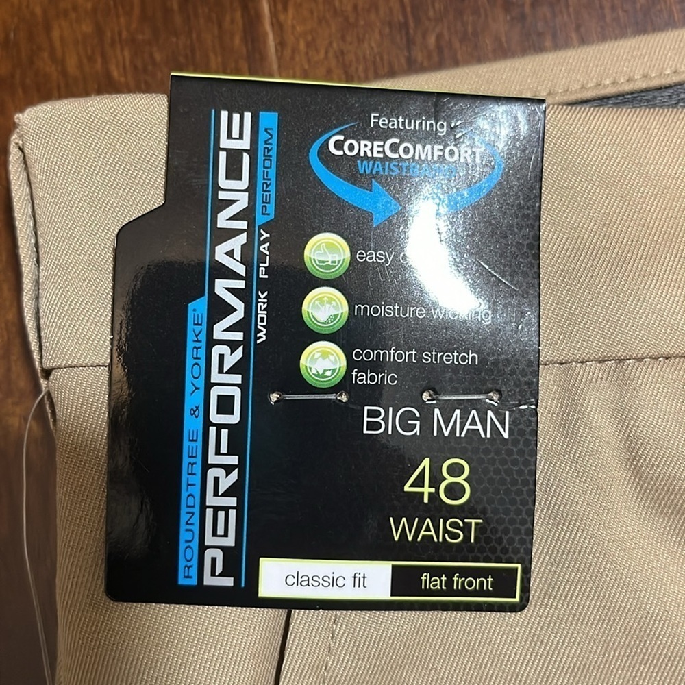 ⭐️ Round Tree & Yorke Big Man classic fit flat front Khaki shorts- 48B - Picture 3 of 10
